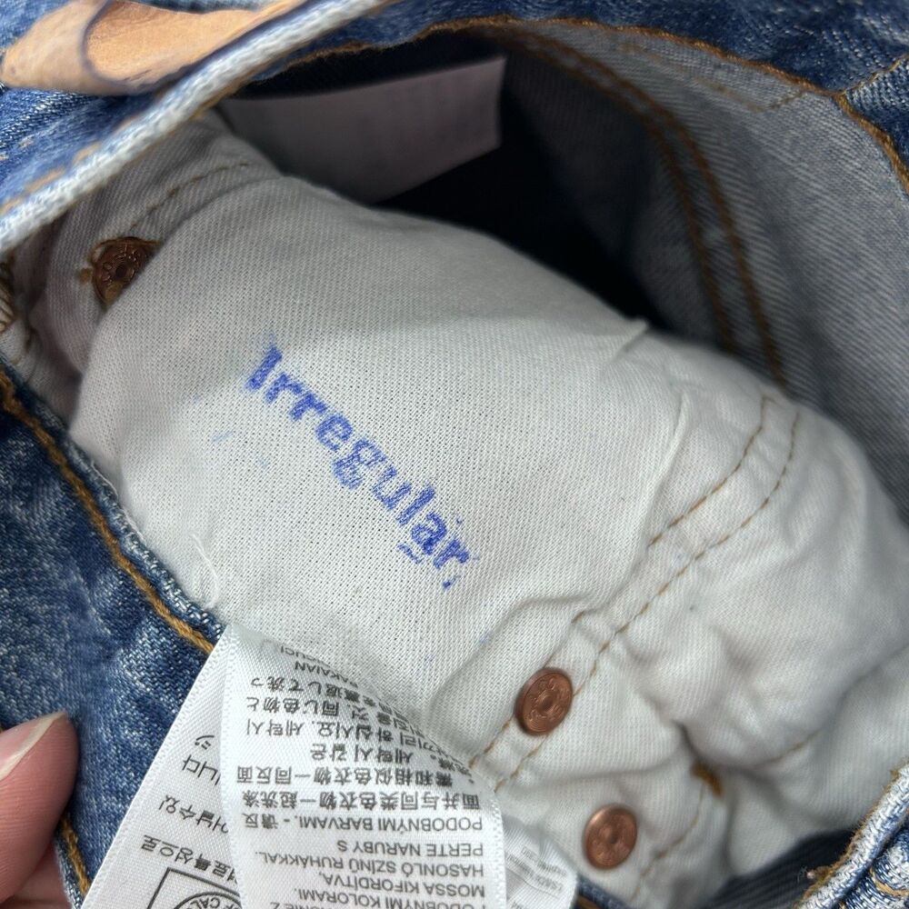 Levis 501 Original Button Fly Jeans Men 36x32 Straight Leg Blue Denim Irregular - Picture 12 of 16